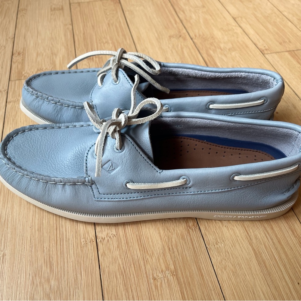 Sperry Women’s Light Blue Boat Shoes - Picture 5 of 5